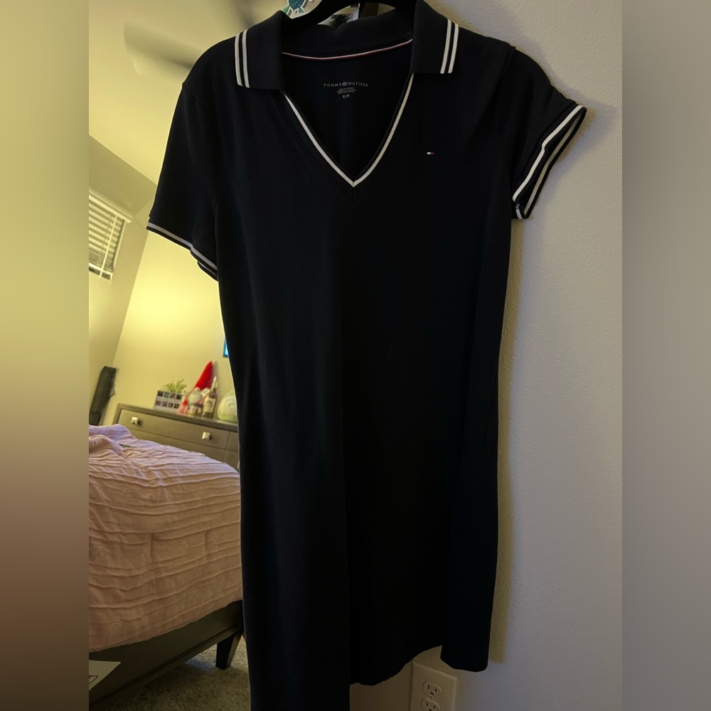 Tommy Hilfiger dress size small